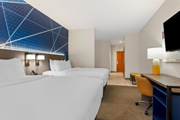 Comfort Suites Augusta image 11