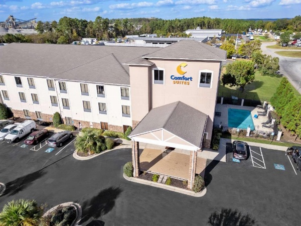 Comfort Suites Augusta image 14