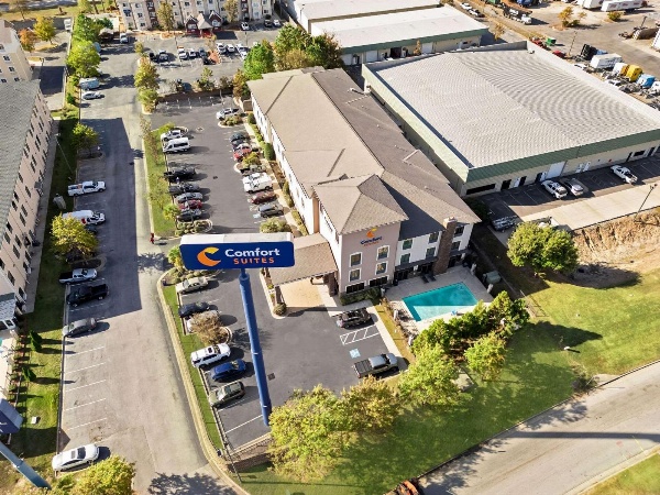 Comfort Suites Augusta image 6